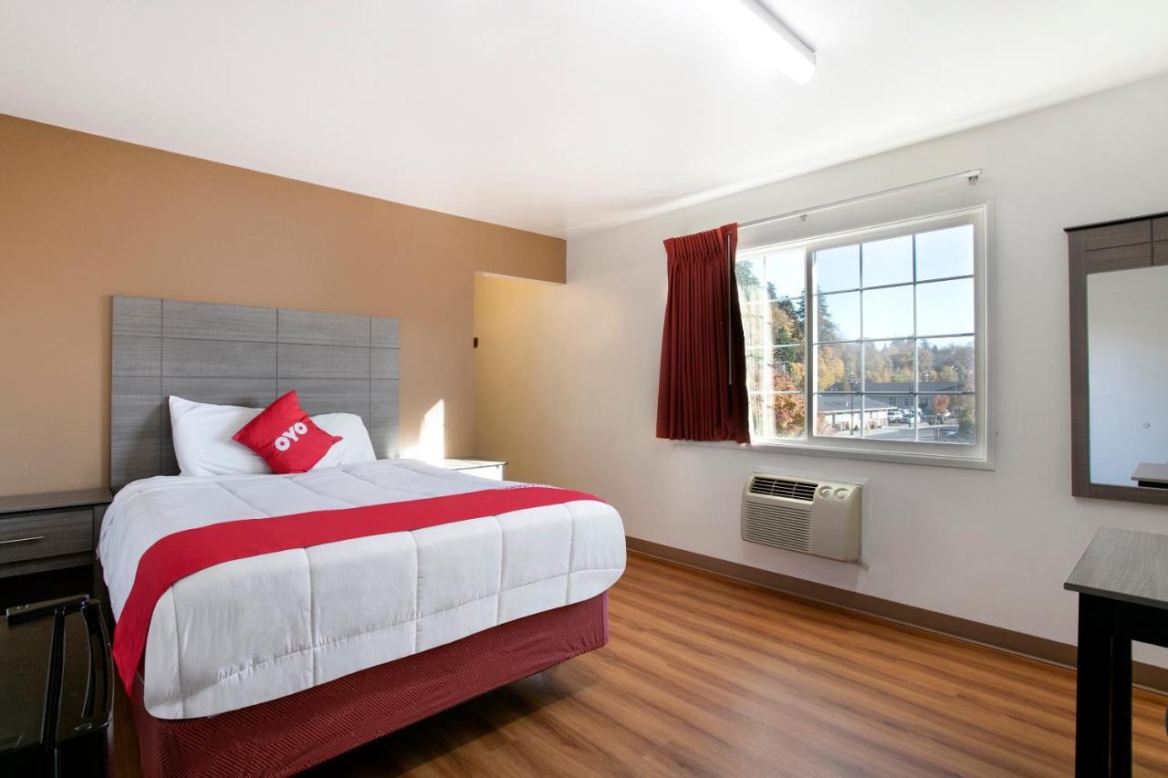 Oyo Hotel Kalama Екстериор снимка