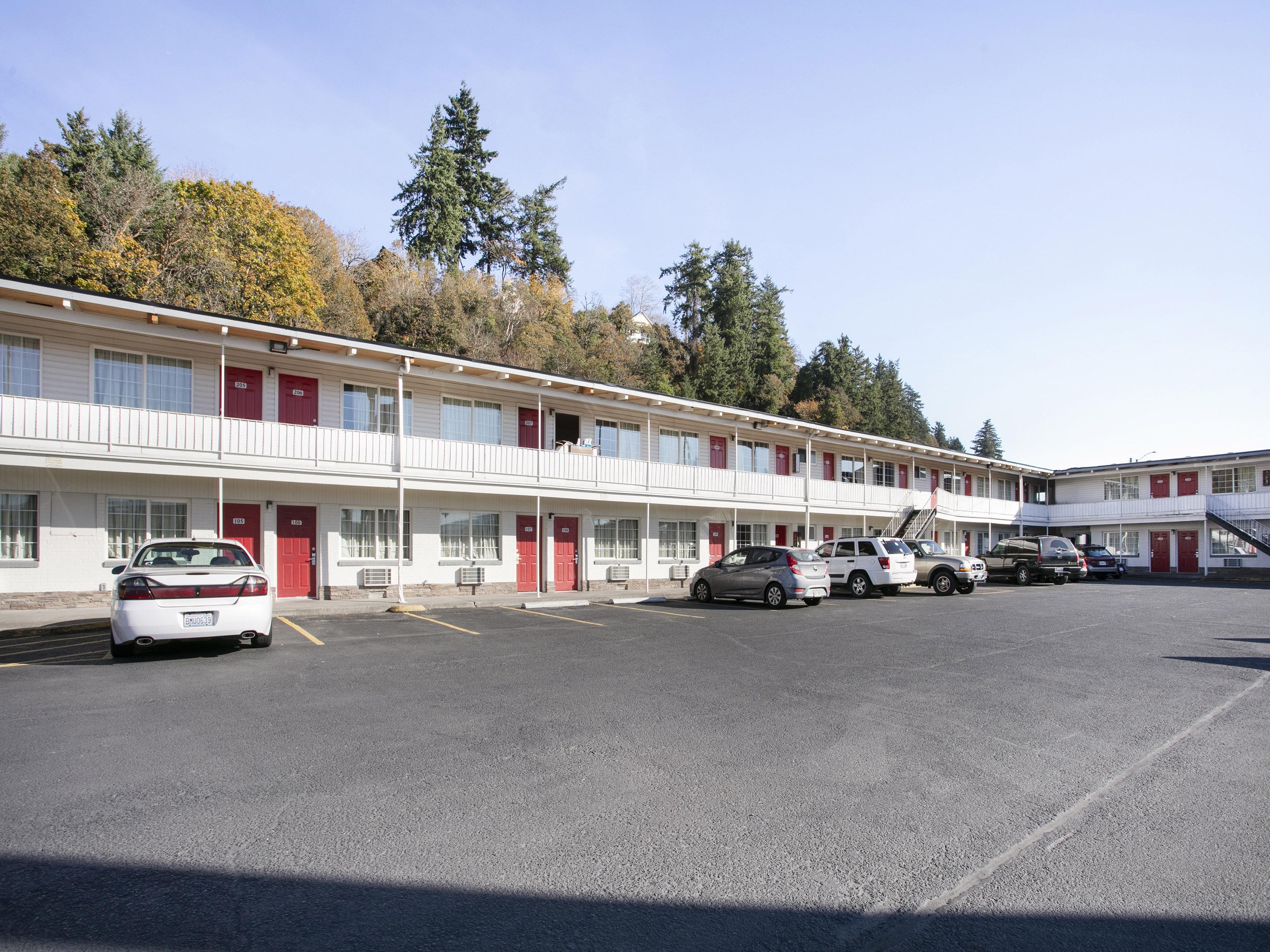 Oyo Hotel Kalama Екстериор снимка